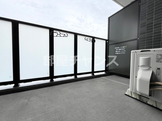 プレサンス栄ライズのバルコニー