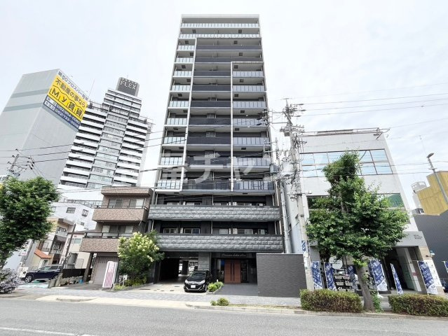 プレサンス栄ライズ