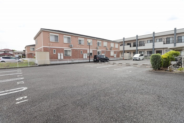 サニーウエル Aの駐車場|駐車場