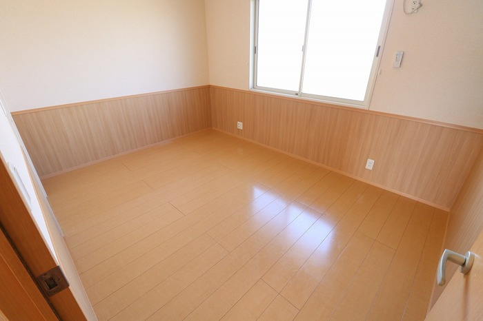 サニーウエル Aの寝室|北側洋室