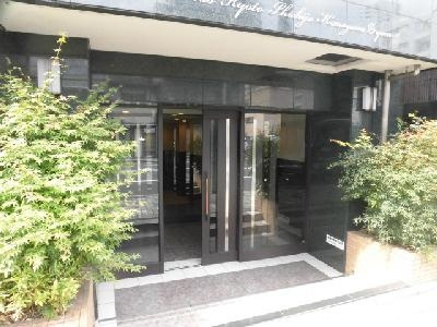 アクロス京都七条鴨川御苑のエントランス