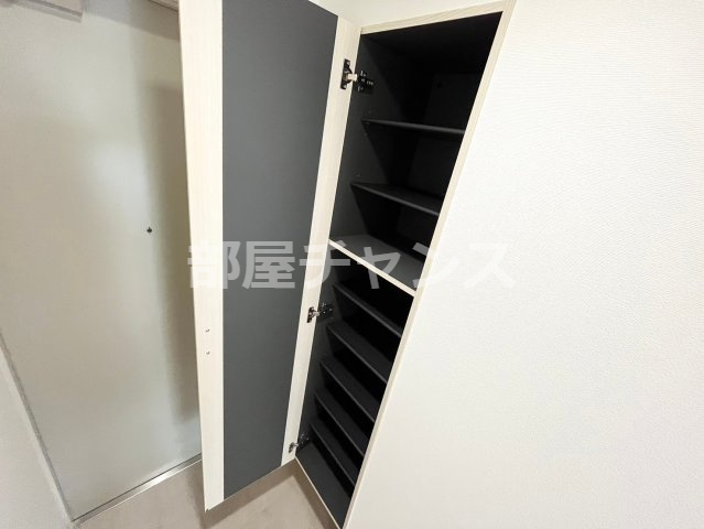 IE 新栄の収納|シューズボックスです