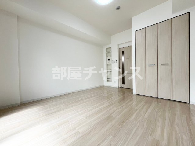 IE 新栄の寝室|ゆとりのある広さです