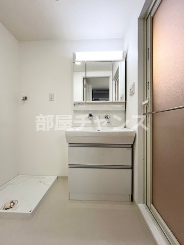 IE 新栄の独立洗面台|使いやすい独立洗面台です