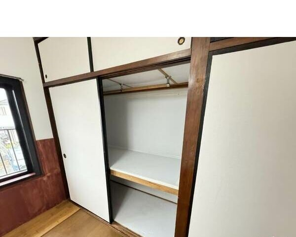 津川アパートの収納