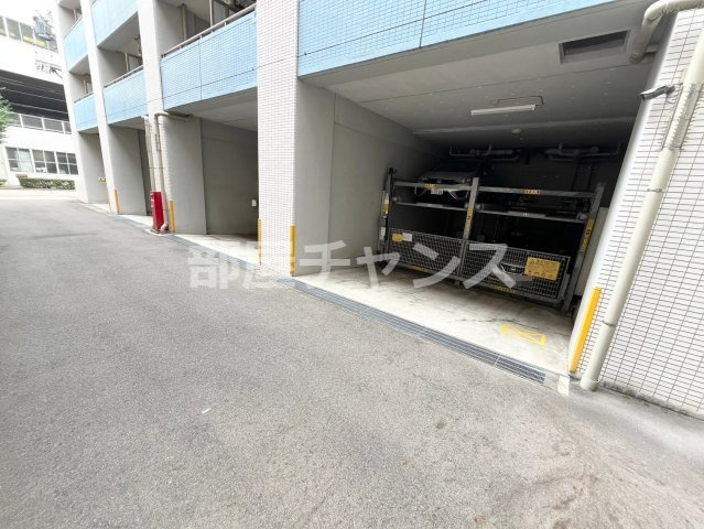 リヴシティ鶴舞の駐車場