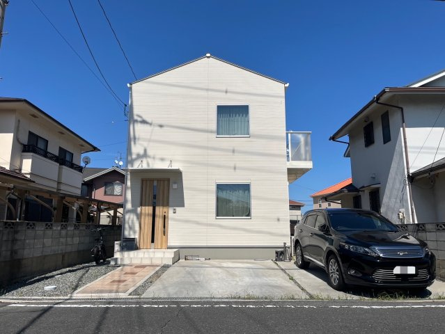 【外観】 | 南区大福 | 可愛い三角屋根がポイントです☆