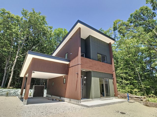 [新築!] 緑織りなす日々の時間