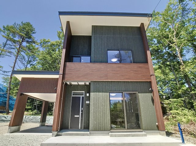 [新築!] 緑織りなす日々の時間の外観