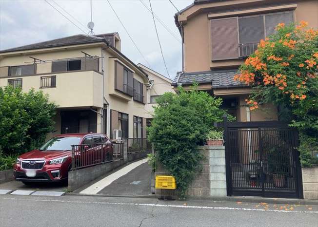 【庭】 | 庭があることでガーデニングや家庭菜園はもちろん、こどもの遊び場やペットを放して遊ぶことができます。また、家の周囲に余裕があるということです。隣地との間があれば、十分な日当たりと、風通しが確保できます。