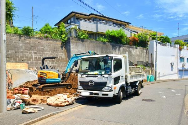 横浜市神奈川区浦島丘の売地の前面道路含む現地写真|周辺環境も合わせてご案内させて頂きます！
お気軽にお問い合わせ下さい！