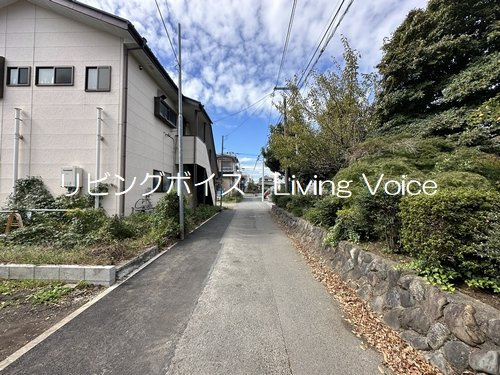 【前面道路含む現地写真】 | 【仲介手数料０円】相模原市緑区橋本5丁目　中古一戸建て | 相模原市緑区橋本5丁目　中古一戸建て