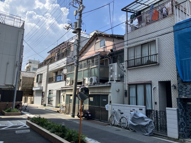 台東区清川２丁目の売地の前面道路含む現地写真