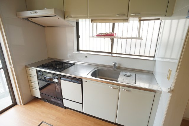 武庫山１丁目貸家のキッチン