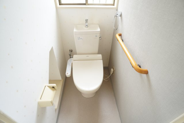 武庫山１丁目貸家のトイレ