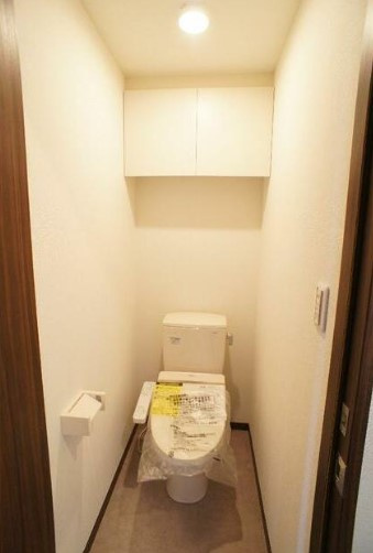 カーサデルソルB棟のトイレ|別号室の写真です