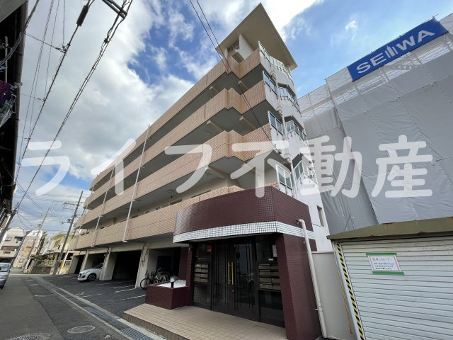 メゾンイサムの外観|外観は落ち着いています
