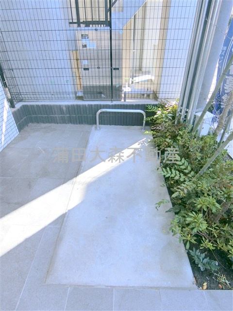 ティモーネ　プレミアム蒲田のその他共用部分|敷地内バイク置き場　空き状況等詳細はお問合せ下さい。