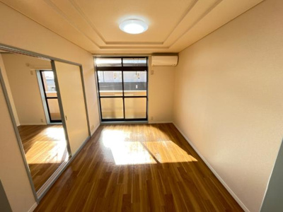 【居間・リビング】 | ハイコーポサードタウン | 西洋間（イメージ）