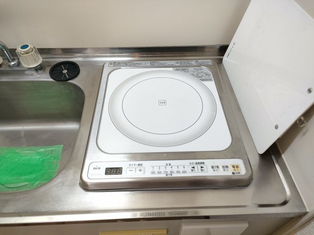 あたらしやマンションのキッチン