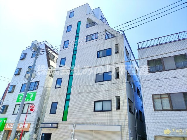 あたらしやマンションの外観