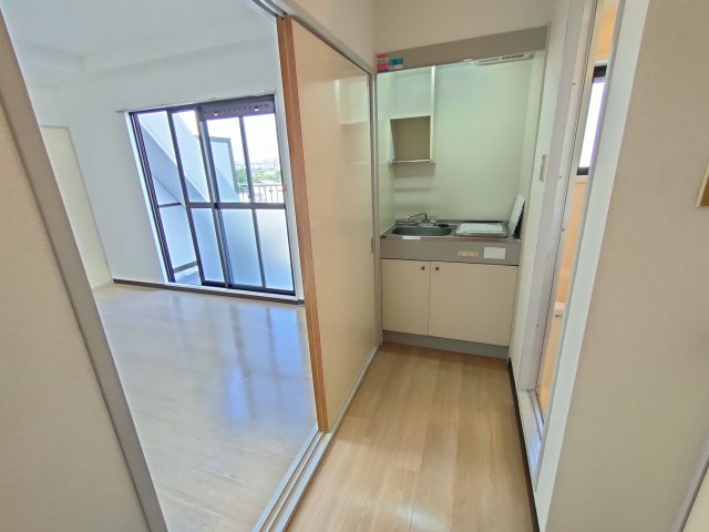 あたらしやマンションの内装