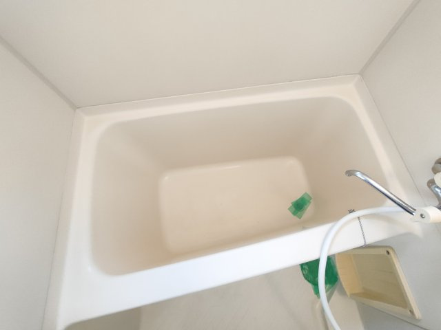 あたらしやマンションの浴室
