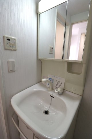 【洗面所】