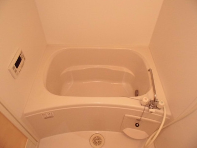 【浴室】 | レオパレスナチュールⅡ | 画像3