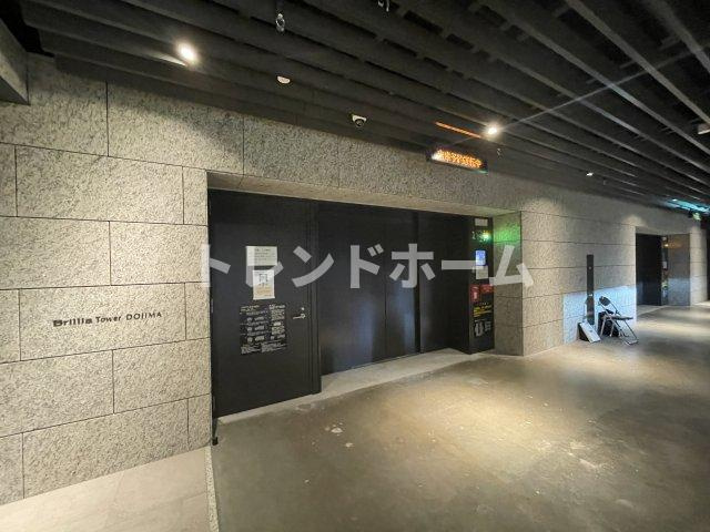 Ｂｒｉｌｌｉａ　Ｔｏｗｅｒ　堂島の駐車場|選べる家電プランあり！！