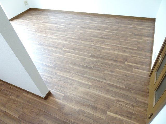 ノースフィールド深池Bの居間・リビング