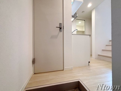 【玄関】 | アップルハイム | 落ち着いた玄関です