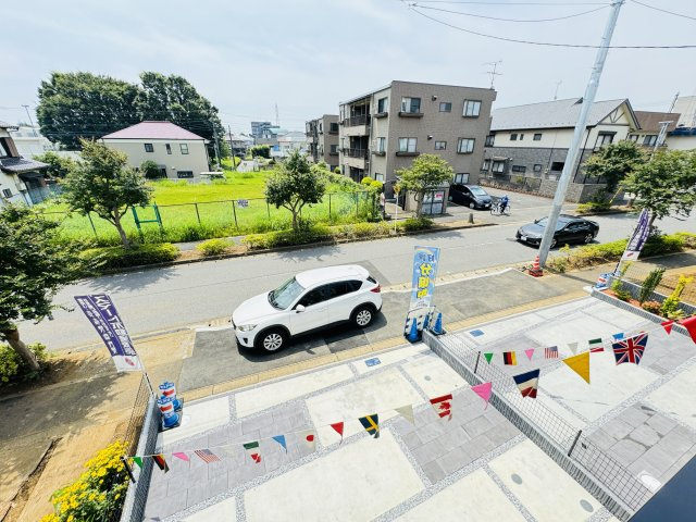 松戸市二十世紀が丘美野里町新築戸建【大橋小学校：6分】の展望|バルコニーより道路側眺望