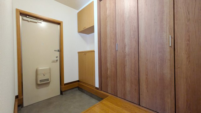 【玄関】
