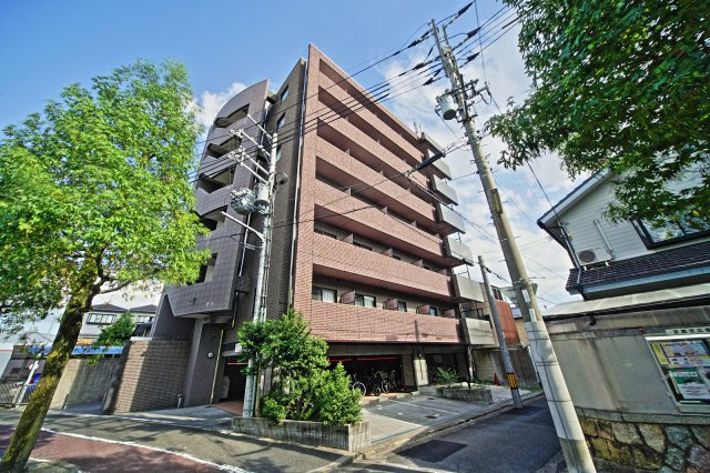 J’fort烏丸紫明の外観