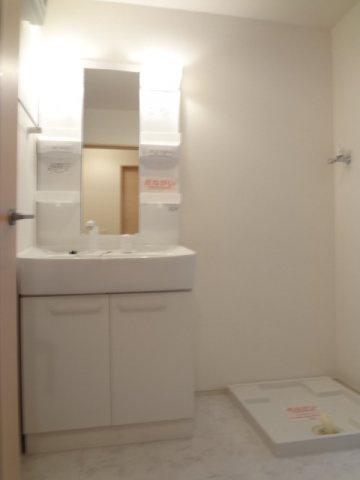 グランドサン　菊池の洗面所|広い洗面スペース