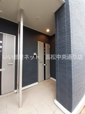 【エントランス】 | アーバンフラット・白鳥Ａ