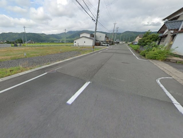 福井市東郷美里　売地6-20の前面道路含む現地写真