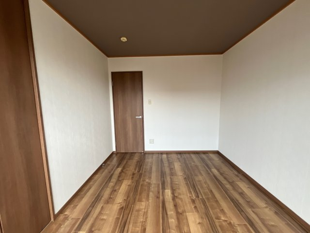 ソレーユ北条の寝室