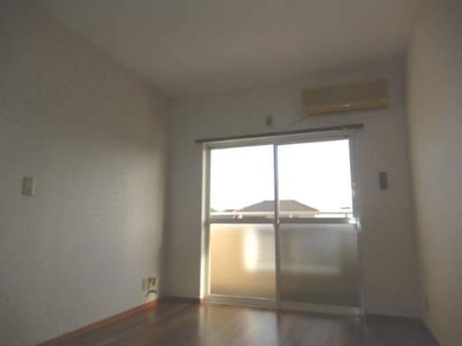 コーポ高田の居間・リビング