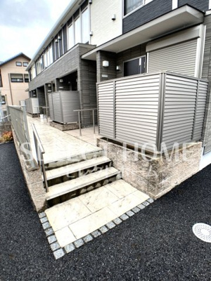 【エントランス】 | シャンス | 清潔なエントランスです