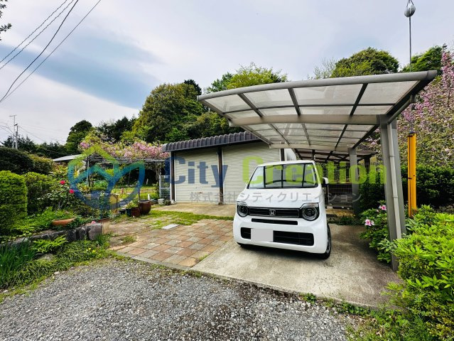 秦野市千村　家庭菜園が出来る約523坪の中古戸建の駐車場