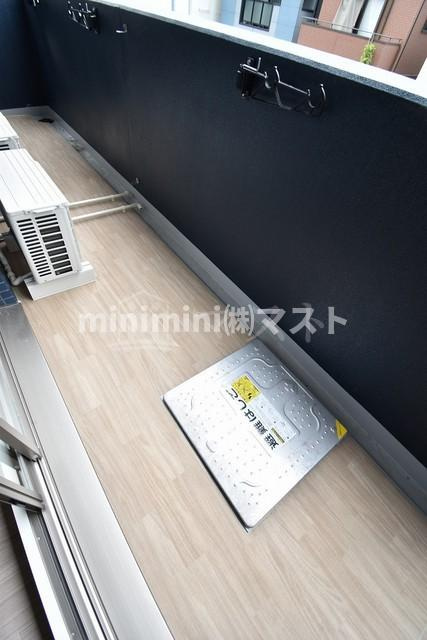 プレサンスOSAKA DOMECITYスクエアのバルコニー