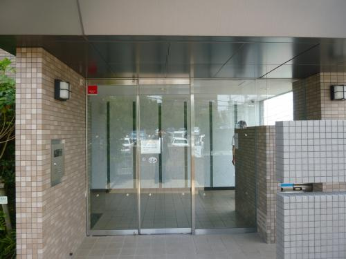 ＯＳＭ植田壱番館のエントランス