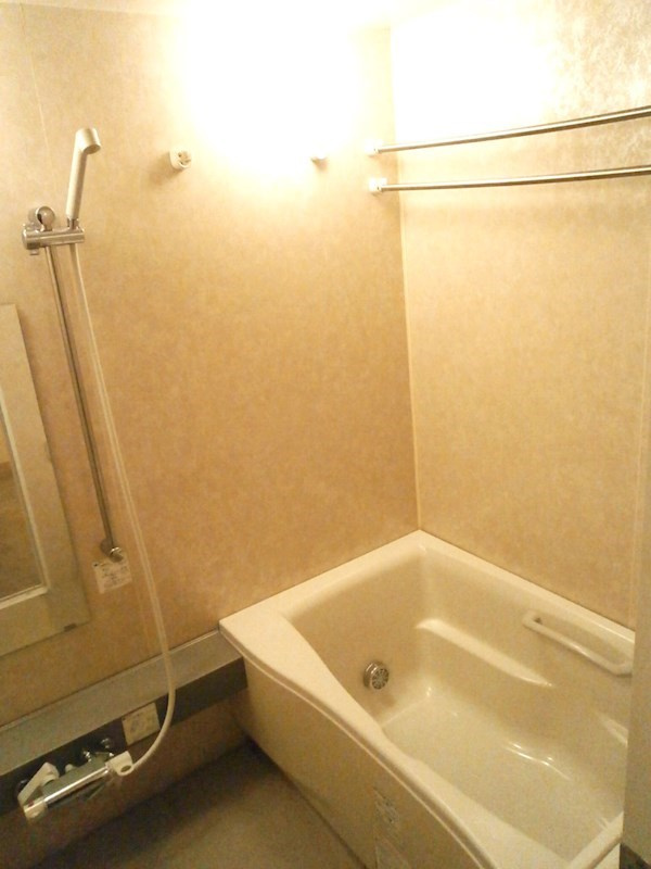 ＯＳＭ植田壱番館の浴室