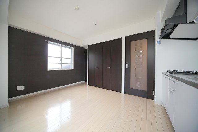 ビッグバン京都西陣の居間・リビング|305号室