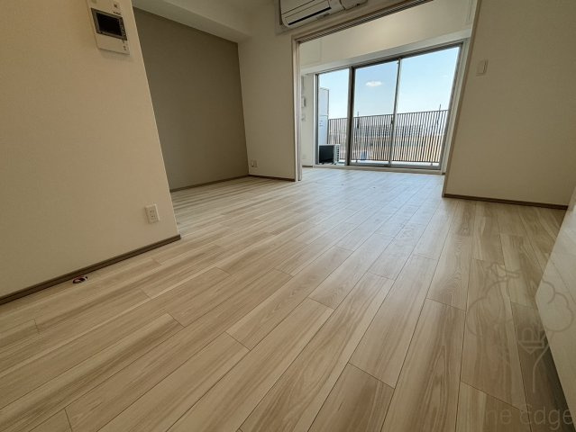 スプランディッドVIIの居間・リビング