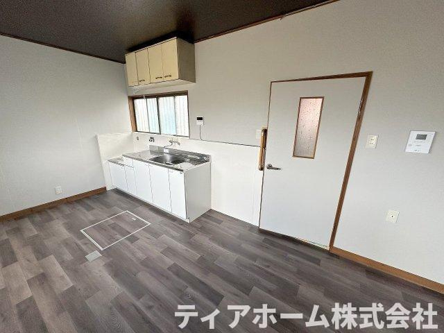 磯野戸建ての居間・リビング