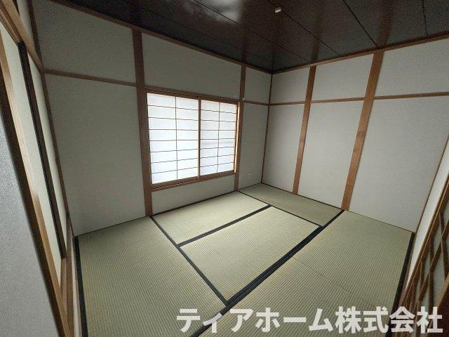 磯野戸建ての和室