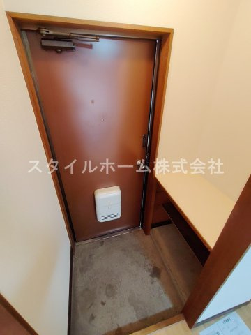 シティハイツ山本Ｂ棟の玄関